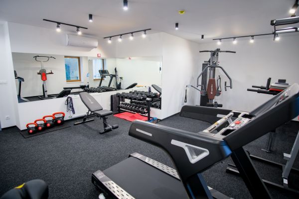 fitness1ad285694-c79d-efb7-c25e-a9280b595c5630D5CEAE-F450-5F93-F0F6-1DF7E18E60FE.jpg